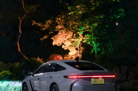 与奥迪A6L同级的豪华轿车品牌对比：ES 300h给出答案