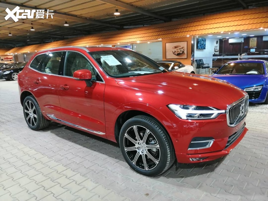 红色的运动风 沃尔沃xc60海外实车
