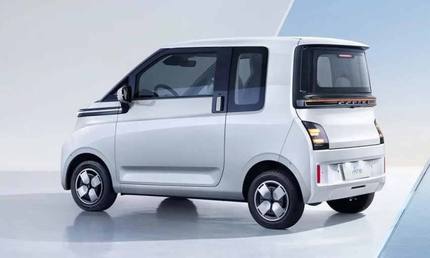 一汽-大众全新SUV实车曝光、五菱Air ev即将首发…