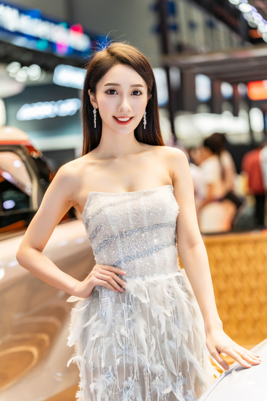 2024广州车展小姐姐大合集！是真男人就坚持到最后一张！