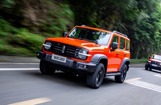 不能越野叫啥SUV！这些新车烂路随便跑 厂家们都在推？