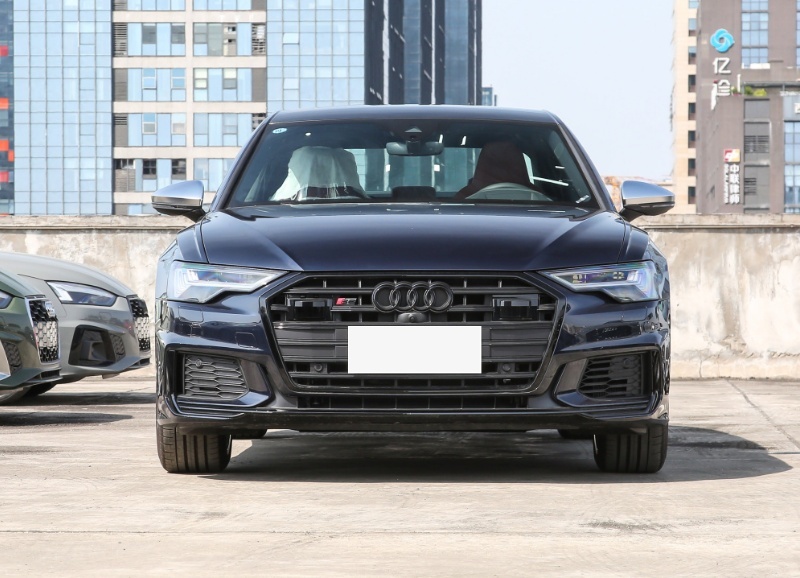 综合评测奥迪S6，主打高性能，V6动力让整车快如闪电
