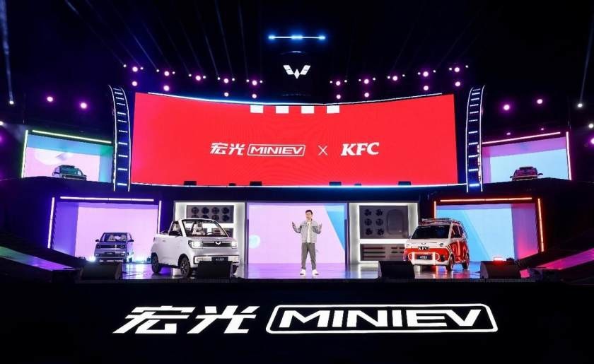 卉眼识车｜五菱宏光 MINIEV 敞篷版9.99万元上市