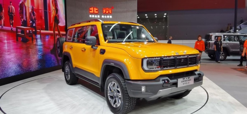 潮玩新品，全新BJ40城市猎人版的“性感与姓敢”