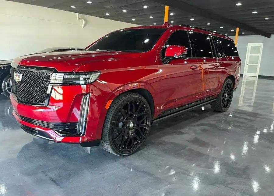 回頭率百分百 全新凱雷德長軸版實(shí)拍 這空間吊打漢蘭達(dá) 回頭率百分百 全新凱雷德長軸版實(shí)拍 這空間吊打漢蘭達(dá)