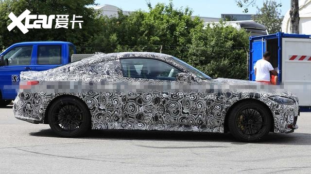 2021款宝马M4双门轿跑谍照曝光 “超大”巨型格栅抢眼