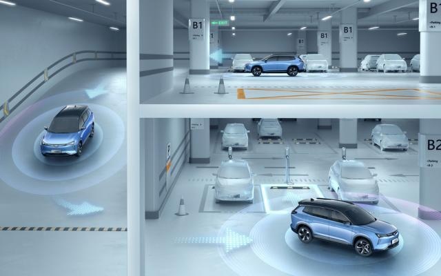 最实用无人驾驶车！钟楚曦代言威马W6开启交付 16.98万起