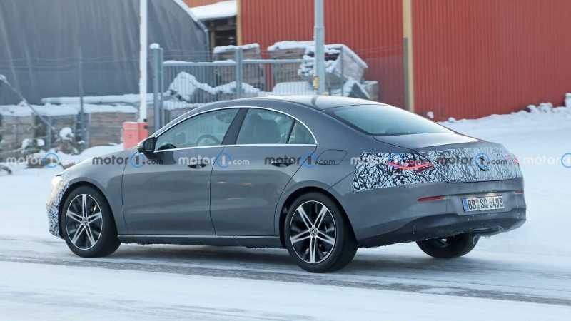 新款奔驰CLA/CLA猎跑车谍照 采用全新设计 搭载1.3T和2.0T