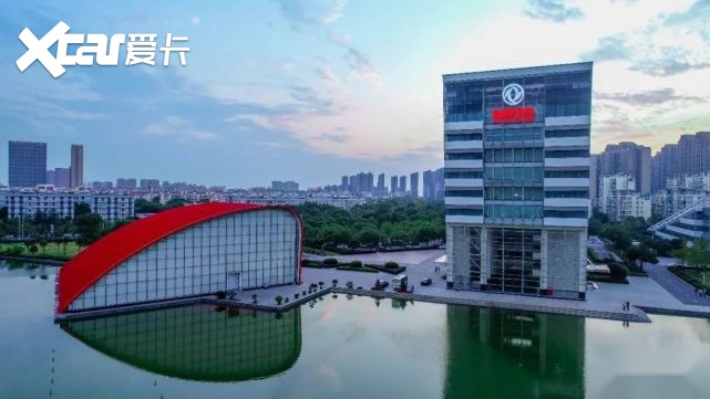 岚图展台引来徐留平驻足，东风竺延风放手一搏能否马到成功？