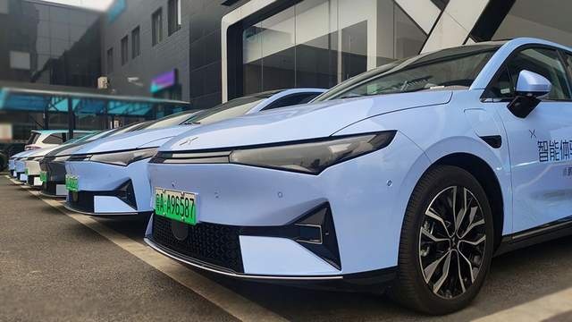 接近自动驾驶，但不是，开箱激光雷达+小鹏P5