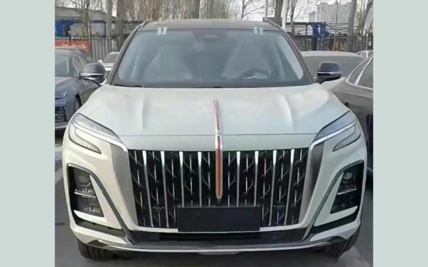 红旗HS3实车亮相，高颜值配新动力，还是品牌最便宜的SUV？