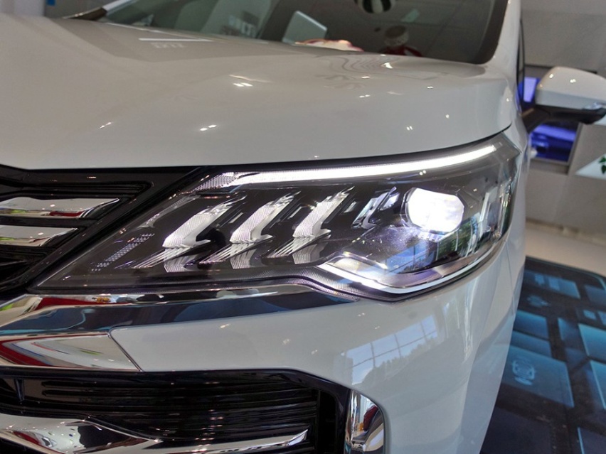 空间宽敞、配置丰富的家用MPV，实拍2021款大通G50 PLUS