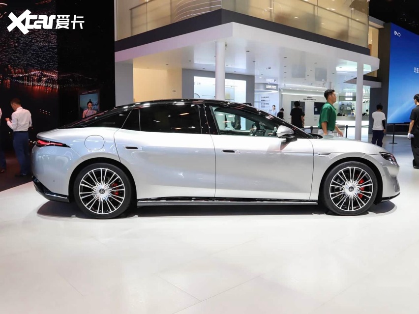 覆盖多个价格区间，比亚迪5款新车登陆成都车展，有你喜欢的吗？