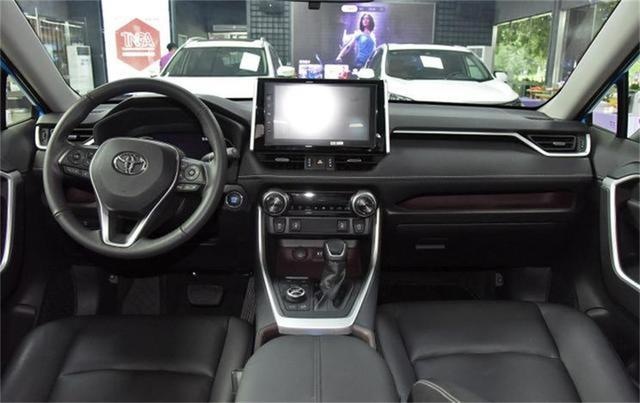 全新丰田RAV4震撼来袭，落地仅需要26万