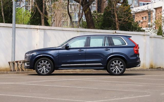 沃尔沃XC90现不足50万，降价超16万元，还老盯着BBA？