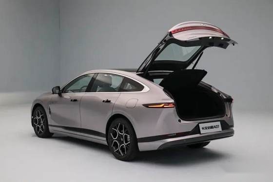 15万买中大型车，长安启源A07全系标配了什么？