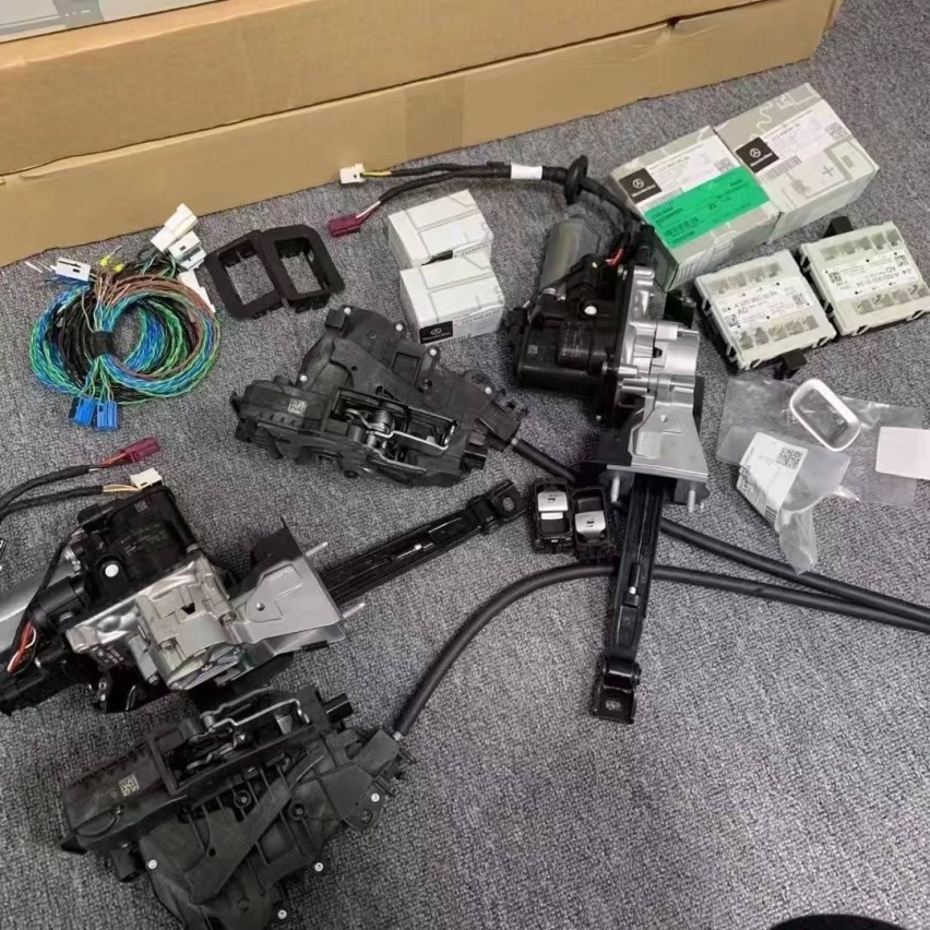 22款满配迈巴赫S480五座改四座，电动后门，手势感应，主动氛围灯
