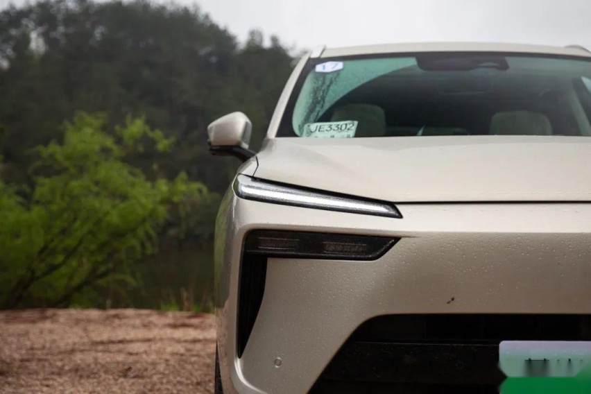 30万、插混、大六座SUV，这杯“蓝山”要硬刚理想L8？