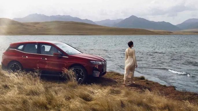 快评奔驰EQE SUV：能比宝马iX卖得好么？