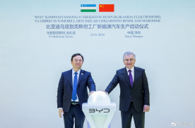 乌兹别克斯坦总统访问比亚迪总部 与王传福共同见证新工厂启动投产仪式