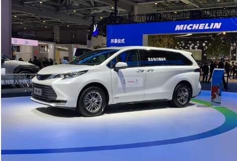 电悍马、无人卡车、赛那福祉车，今年进博会的新车很有看头