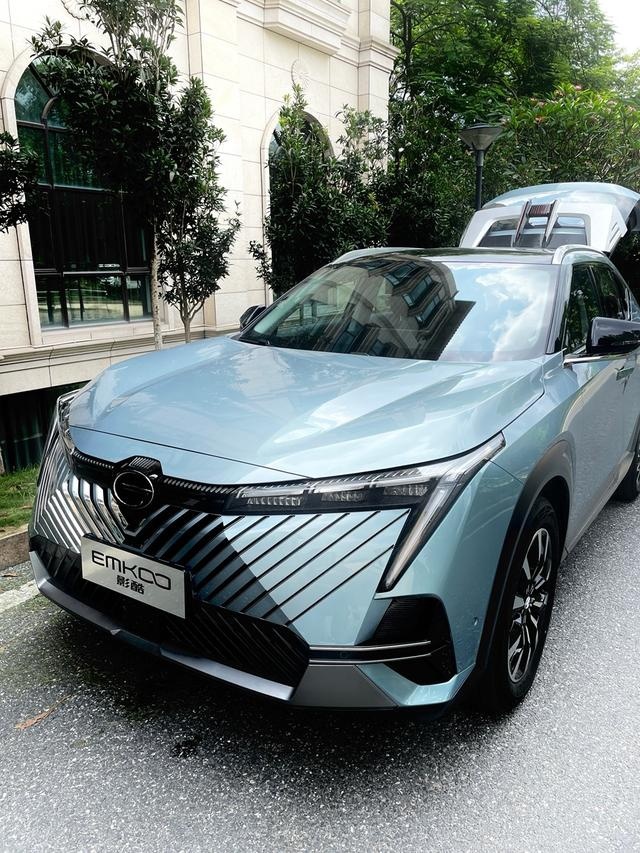 “中国制造”证明了自己！一公里2毛7，1000米自动泊车，豪车静音