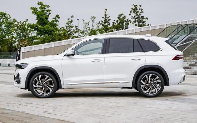 豪华感不输BBA，推荐2款15-30万能够入手的SUV，家用准没错