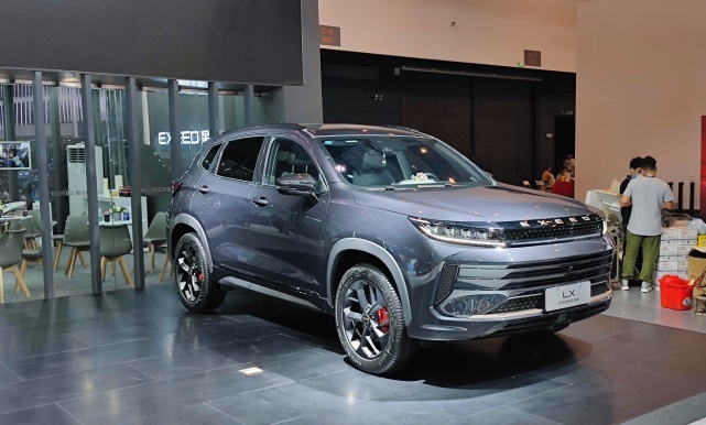星途LX凡尔赛版、TX超能四驱版联袂登场，15万内难觅对手