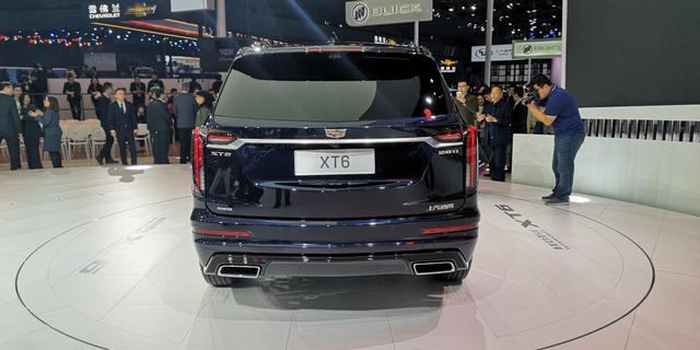凯迪拉克XT6亮相，2.0T+9AT配主动变缸技术 你还看宝马X5？