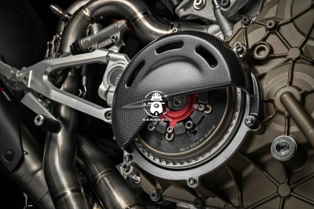 杜卡迪Superleggera V4细节图公布 满满的碳纤维