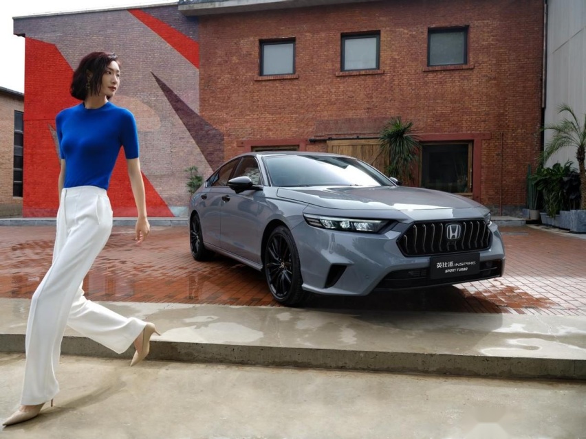 汉DM-i和英仕派e:PHEV，谁才是20万元中型插混轿车之王？
