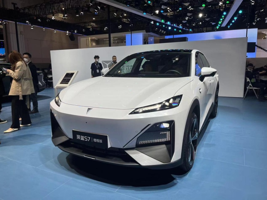 深蓝S7车展首秀！三种动力，竞争比亚迪、特斯拉的中型SUV