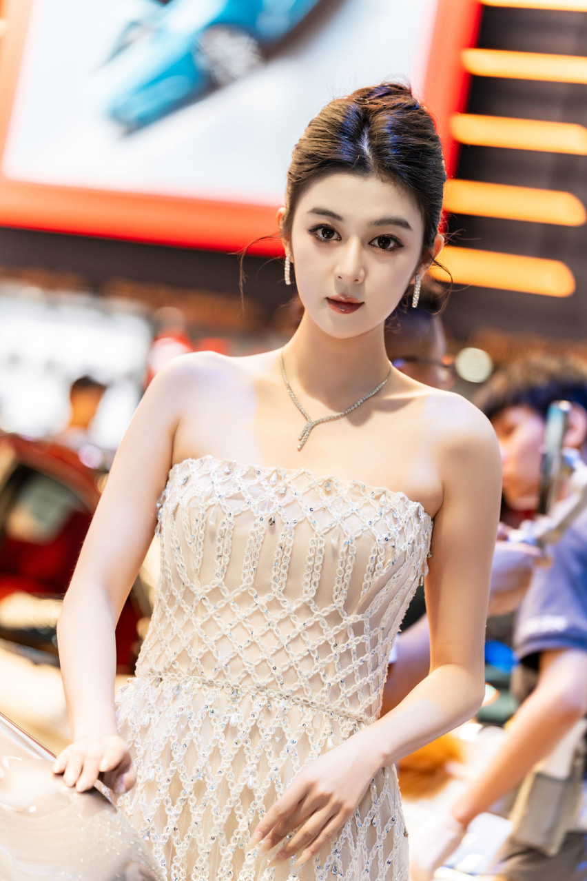2024广州车展小姐姐大合集！是真男人就坚持到最后一张！