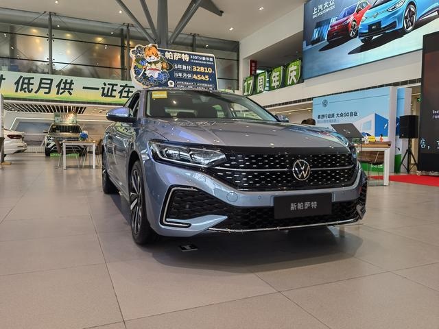 探店上汽大众：不涨价，凌渡L卖白色，新朗逸暂搁店外