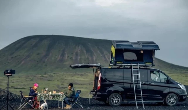 不是房车却比房车更有生活，VanLife才是城市中产的生活正解！