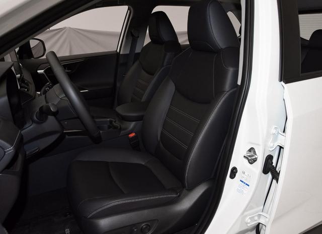 平台升级，价格下探，全新RAV4荣放售17.48-25.8万