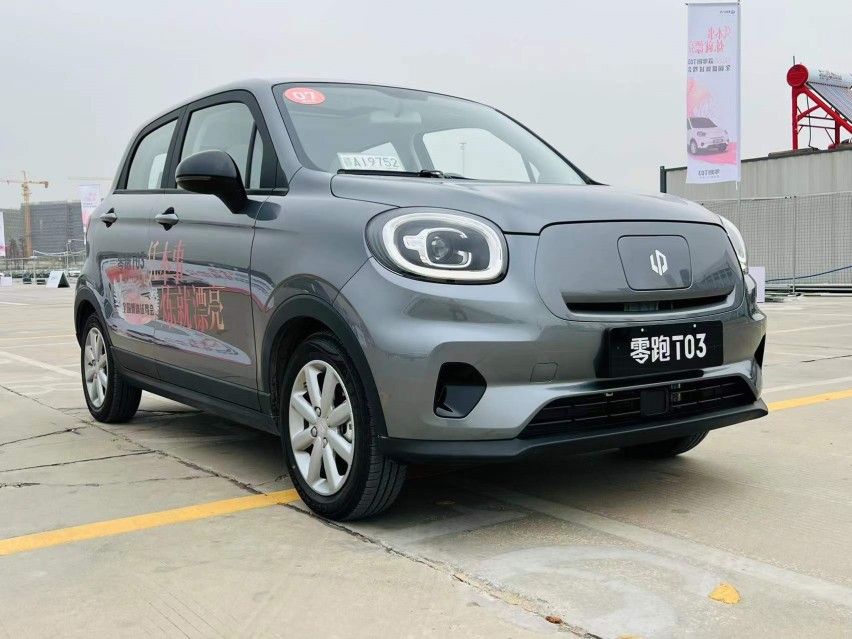 带着问题去试驾：让十万以内纯电小车“更好开”，零跑T03凭什么？