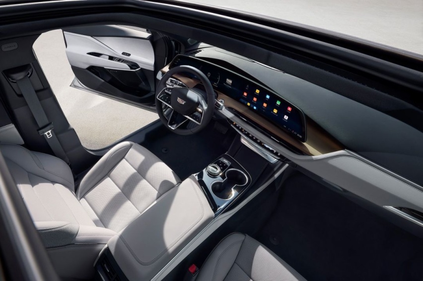 全系标配33英寸9K屏 全新凯迪拉克CT6/XT4/GT4上市
