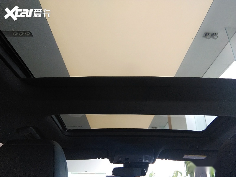 凯迪拉克CT6 探店实拍 4.2T+V8 动力超奔驰E级 配