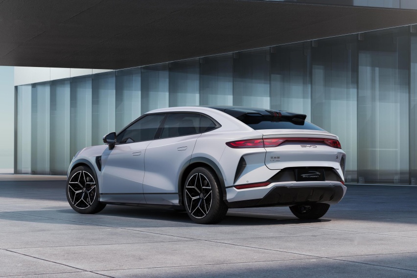 堪称比亚迪最美SUV！全新车型官图发布 平替版帕拉梅拉？