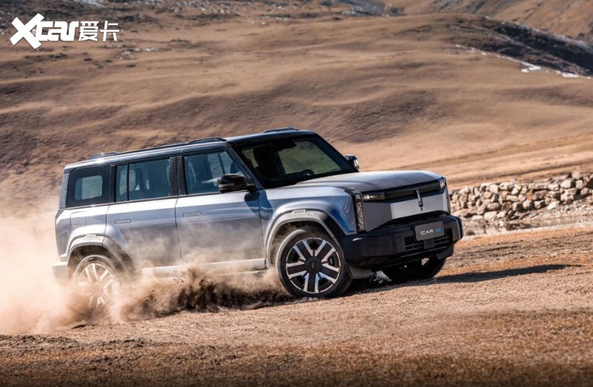 奇瑞iCAR 03低价上市！纯电小硬派越野，车长4.4米，四驱功率20