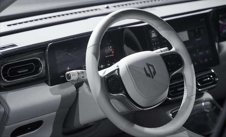 对比15-20万的纯电SUV，看刚上市的零跑C11为什么要买？怎么买？