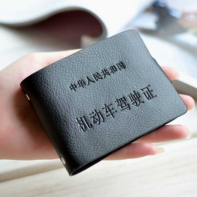 如今汽车电子狗人人嫌弃，它做错了什么？交警称：见一次抓一次！