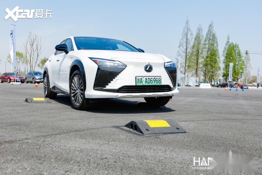 电气化时代依旧很强势 试驾雷克萨斯全新RZ