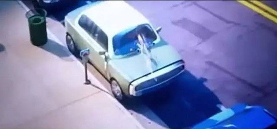 有“汽车世界”之称，跑车卡车皆有，你知道是哪部皮克斯电影么？
