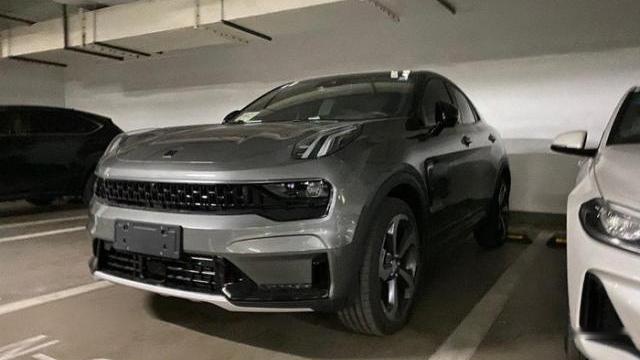 领克05实车拍摄，溜背造型设计，定位轿跑SUV！​你喜欢吗？