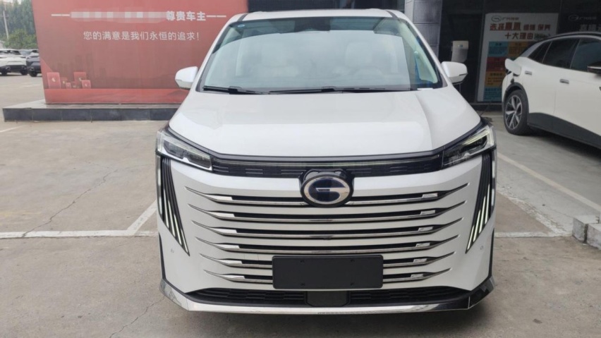 不喜欢腾势又想买绿牌MPV，传祺E9能否成为平替？看完才知道差距