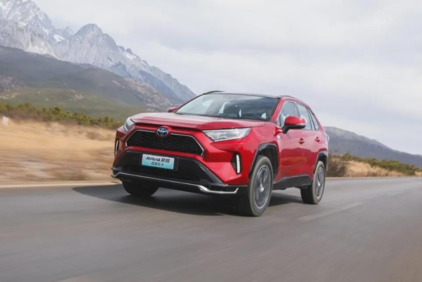 插混版RAV4荣放来了，24.88万起，纯电续航95公里！