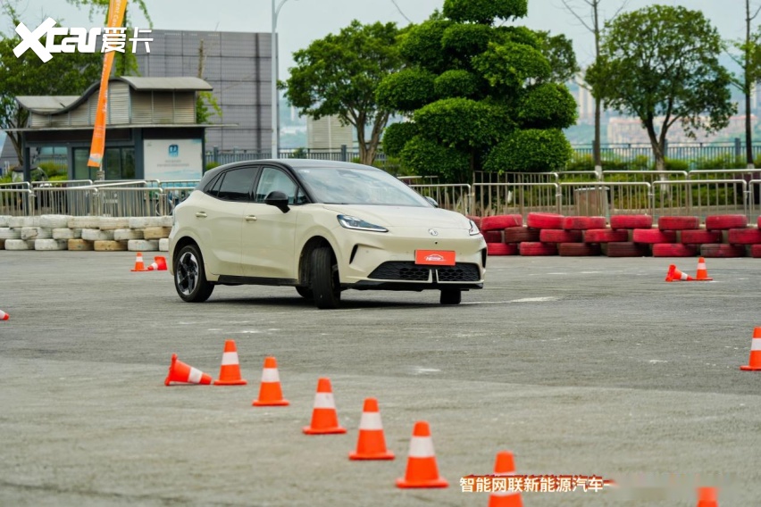 “嗨SHOW·渝见好车”嘉年华在渝圆满收官:多款首发首秀车型,助力重庆