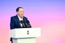 赛力斯张兴海详解“三坚持”：从AI赋能到全球布局的问界发展蓝图